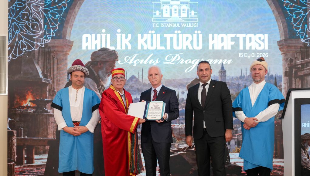 15092026-ahilik-haftasi-nedeniyle-komitenin-makam-ziyareti-ve-sed-kusanma-toreni-5874_DSC02627 copy